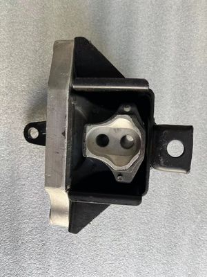21830C1070 Engine Mount for HYUNDAI SONATA LF OE NO. 21830-C1070 21830 C1070