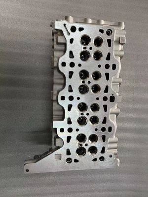 SANTA FÉ III DM 2012- Year 2012- Cylinder Head for HYU D4HB 22100-2f000 552F52FU00