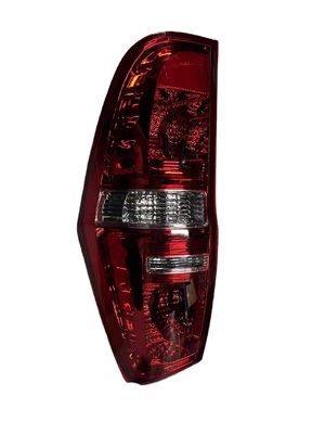 Tail Lights 92401-4h00092402-4h00092401-4h02092402-4h020 with Golden Single Eyelet